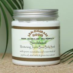 Скраб для тела с гранулами жожоба «Сандал»