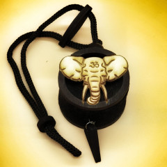 Ароматизатор для авто, дома, бани. Натуральный - Дерево / войлок.